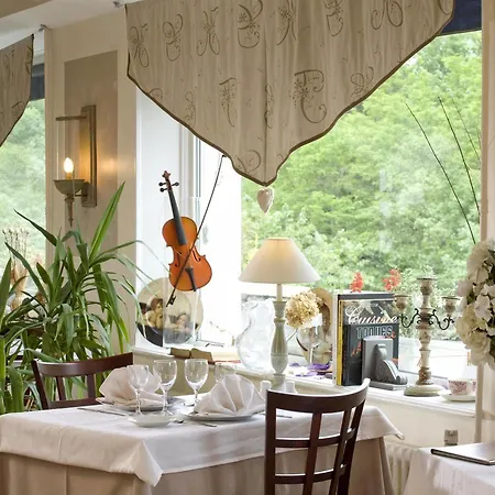 Le Rivalet Hotel Montaigut-le-Blanc (Puy-de-Dome)